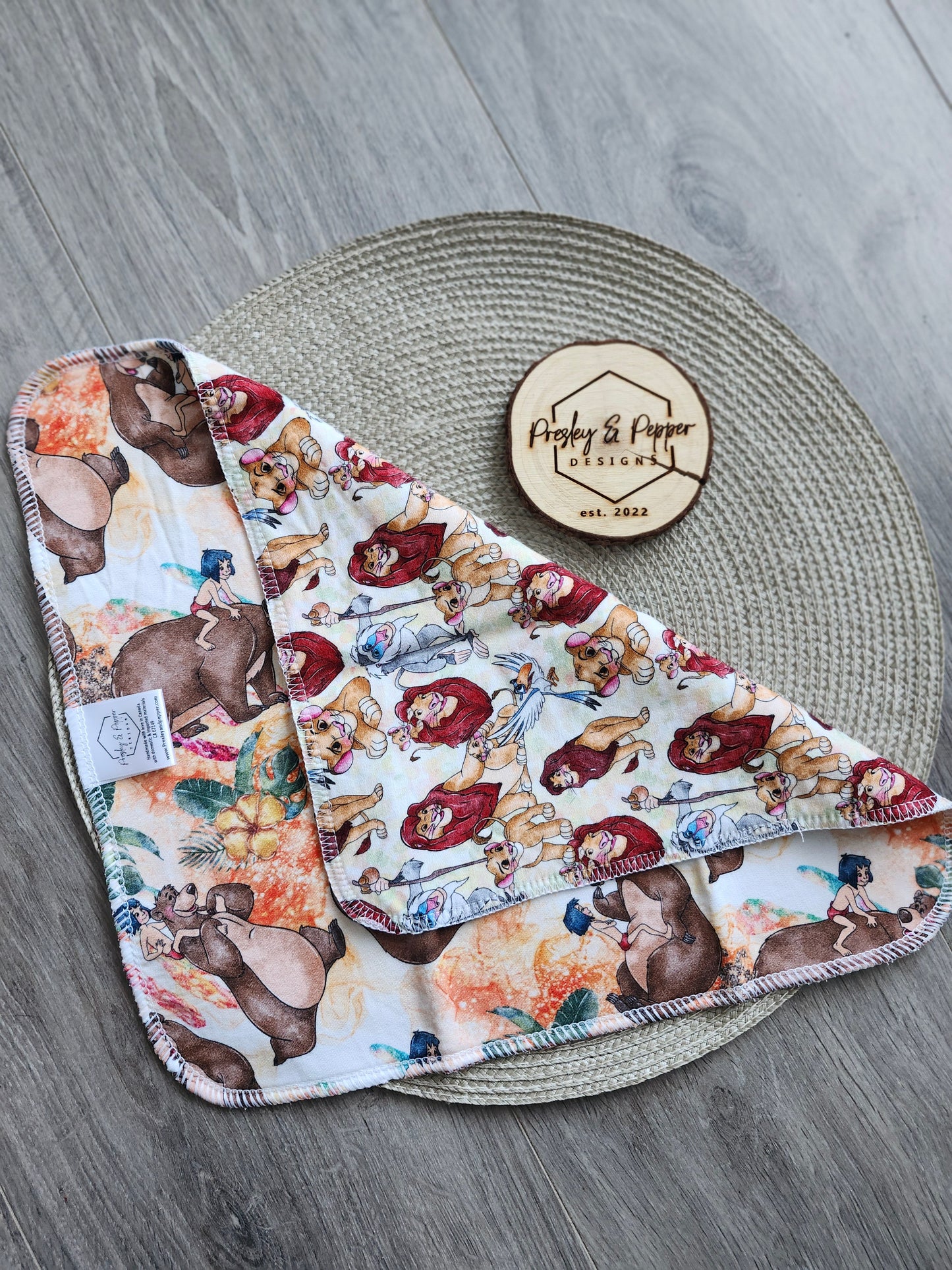 One size bamboo trim fit trifold
