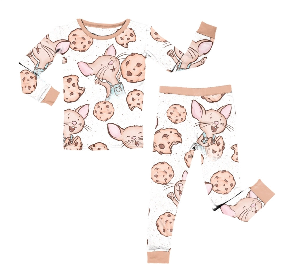 Cookie mouse two-piece pajamas