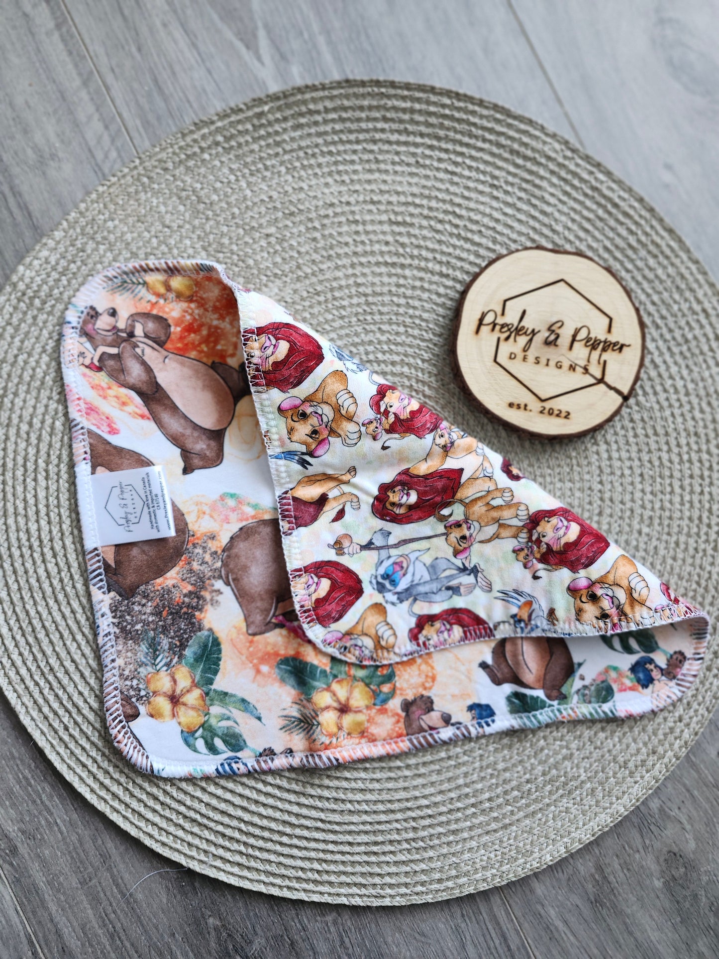 Newborn bamboo trim fit trifold