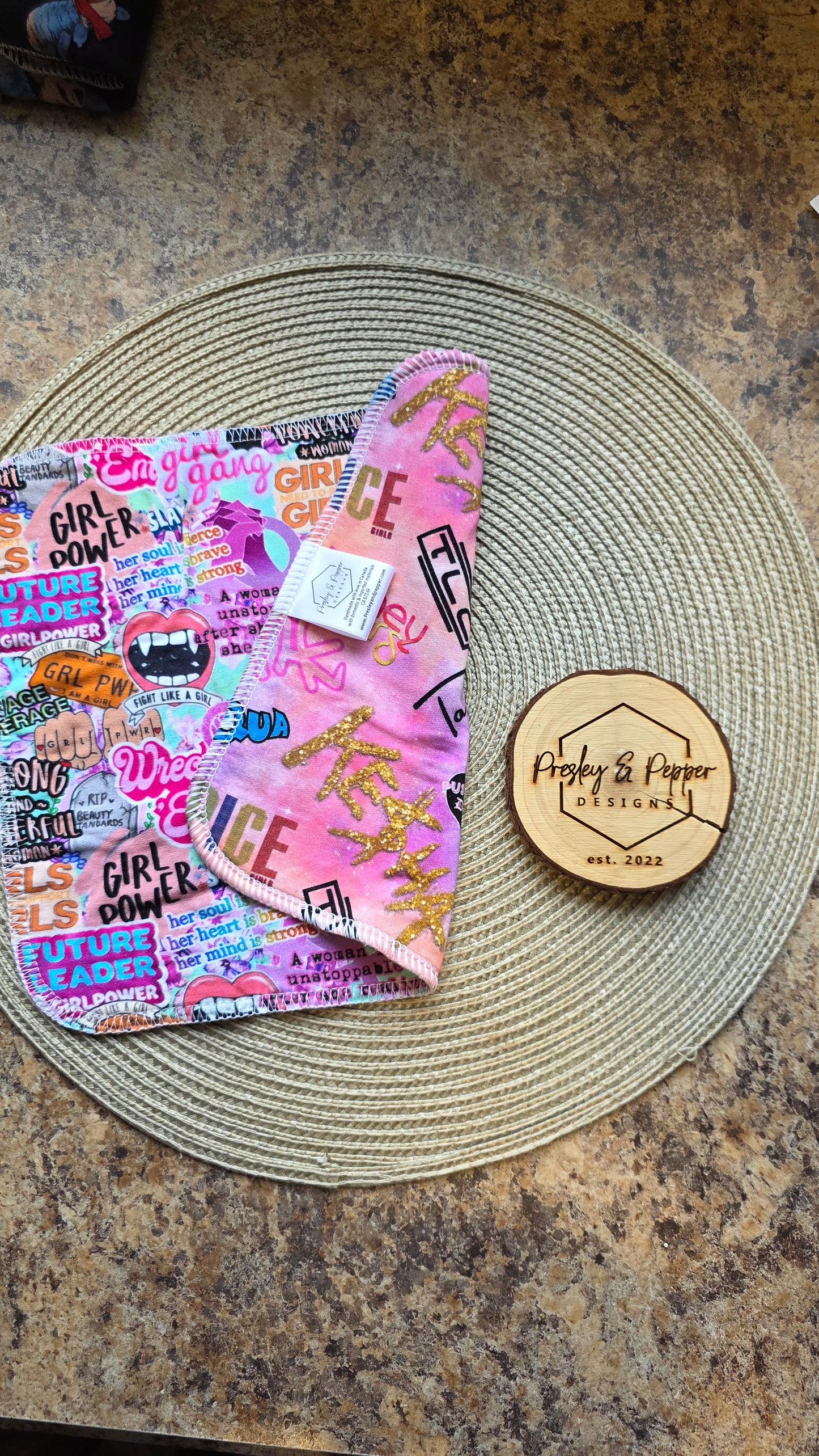 Newborn bamboo trim fit trifold