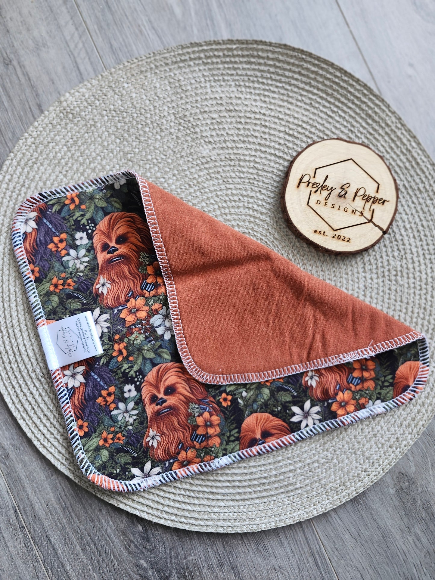 Newborn bamboo trim fit trifold