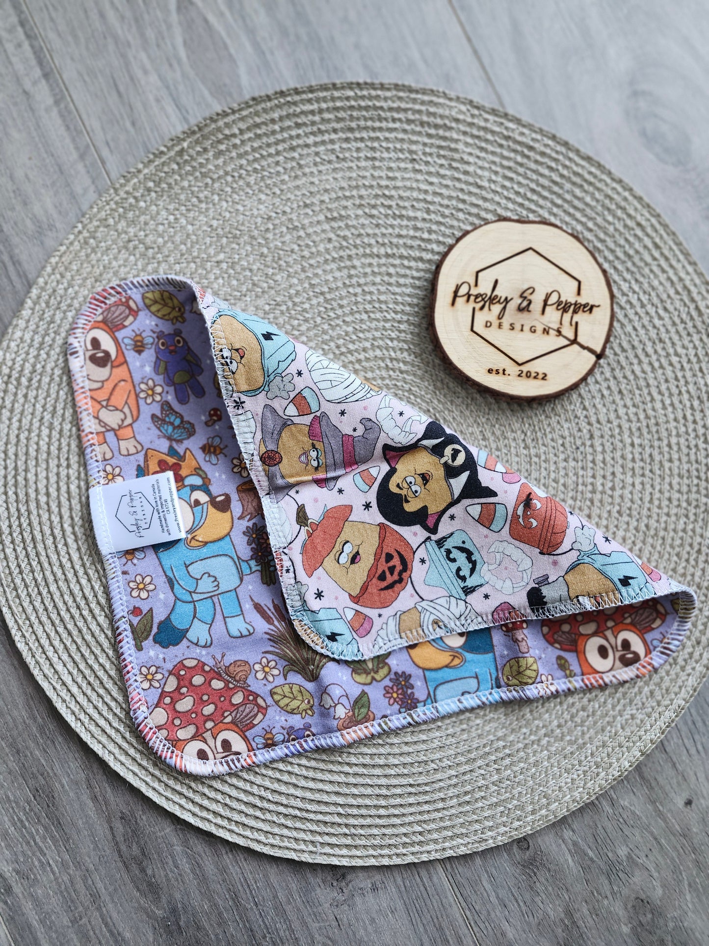 Newborn bamboo trim fit trifold