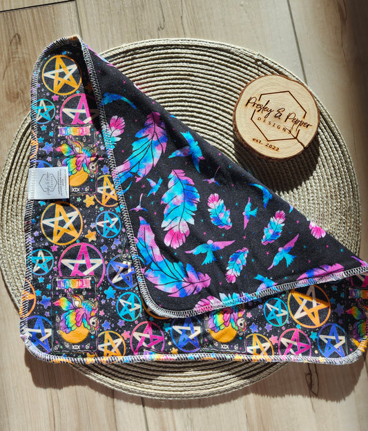 Bamboo trim fit trifold